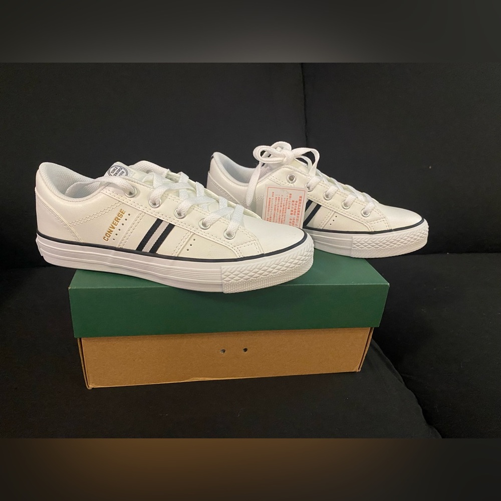 Converse White Sneakers with Black Stripes Womens Size 4. *BRAND NEW*